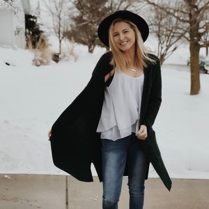 Meet your Posher, Rori